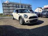 MINI Mini (R56) Typ Cooper D Automatik 2.0 - MINI MINI aus 2011 mit Diesel-Antrieb