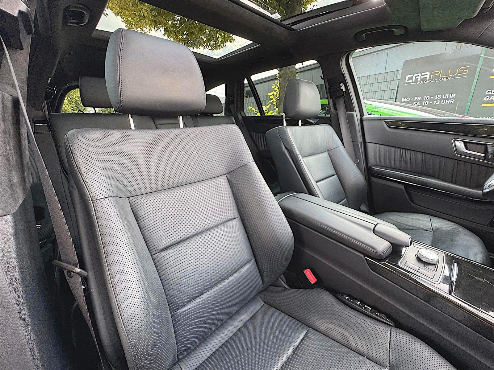 Fahrzeugabbildung Mercedes-Benz E 500 CGI AMG Black Edition *ACC*Pano*Airmatic*