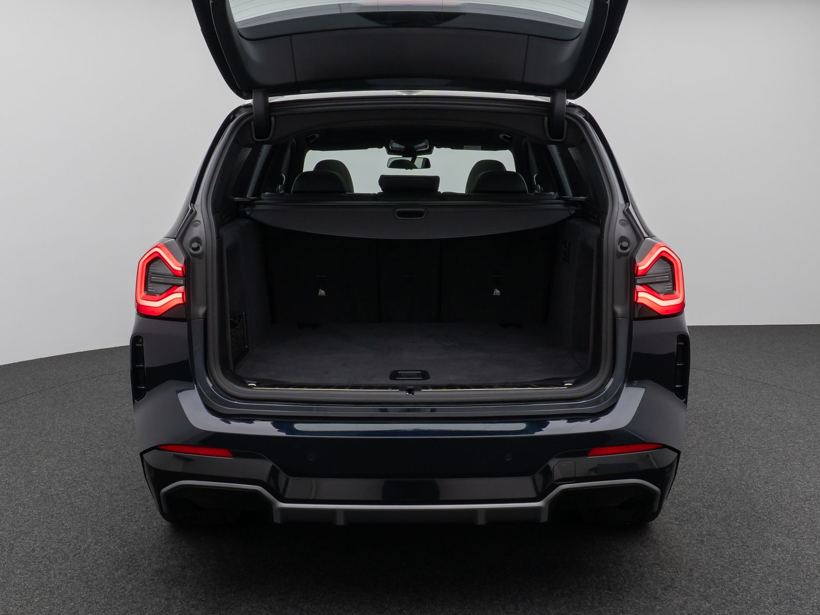 Fahrzeugabbildung BMW iX3 Impressive M Sport Panorama 360°HUD DAB H/K