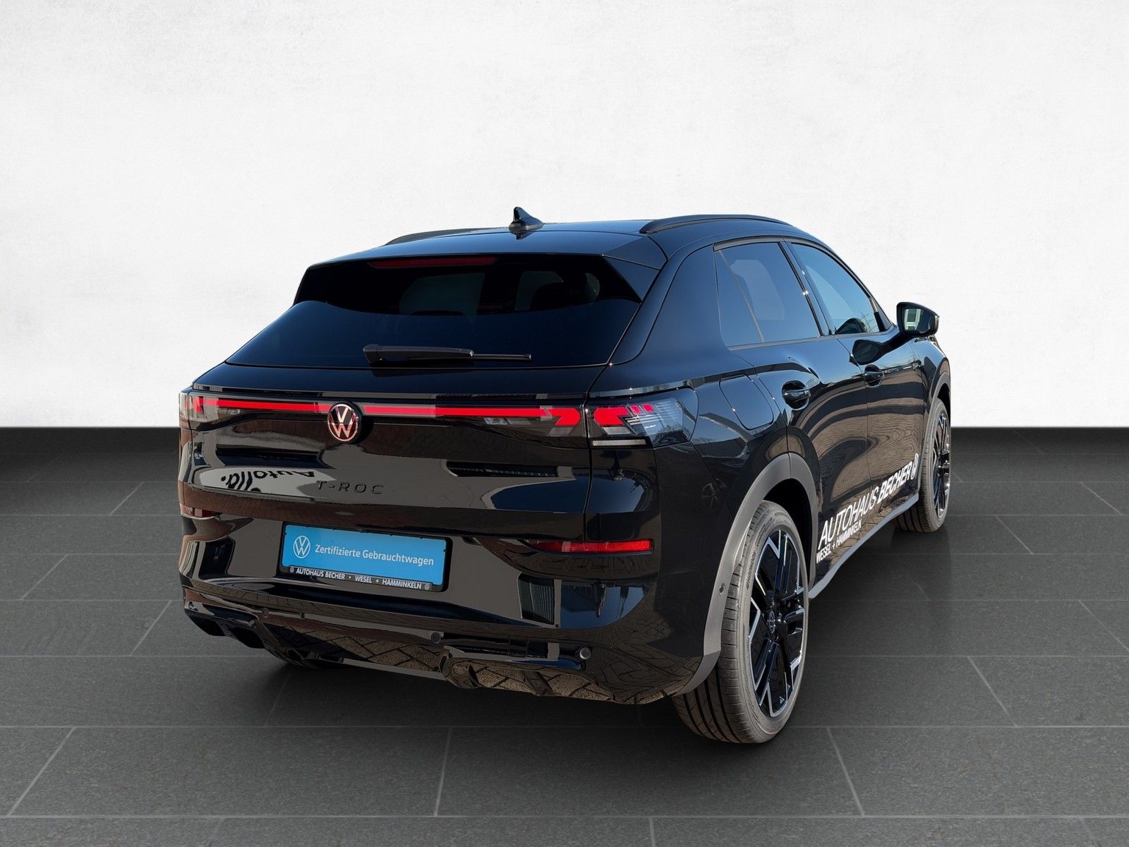 Volkswagen T-Roc R Line 1.5 eTSI DSG AHK Pano Matrix Navi foto 4