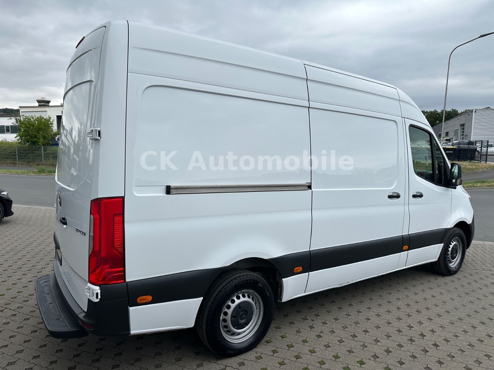 Fahrzeugabbildung Mercedes-Benz Sprinter III Kasten 317 RWD L2H2/Klima/Tempomat