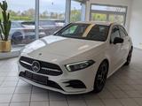 Mercedes-Benz A 180 7G-DCT AMG Night LED Sitz-Komfort-Paket - Mercedes-Benz A 180: D