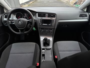 Volkswagen Golf - 12