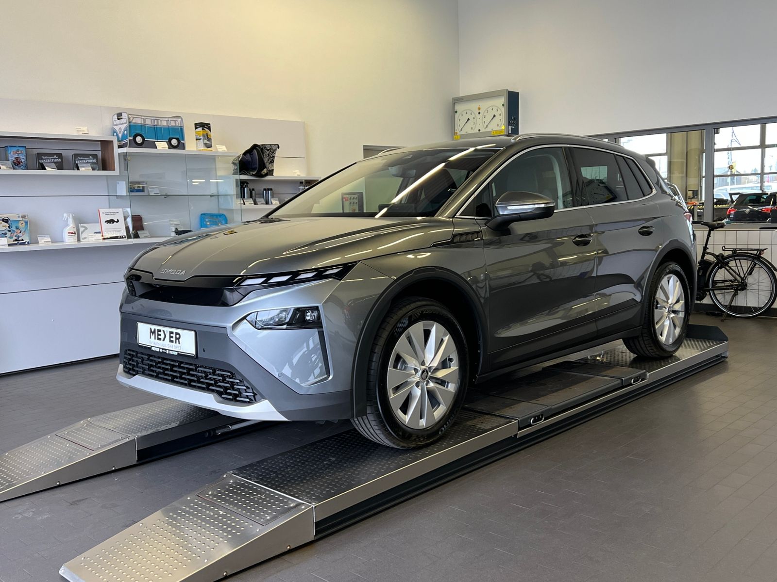 Fahrzeugabbildung SKODA Elroq 85 *AHK,Wärmepumpe,KESSY*