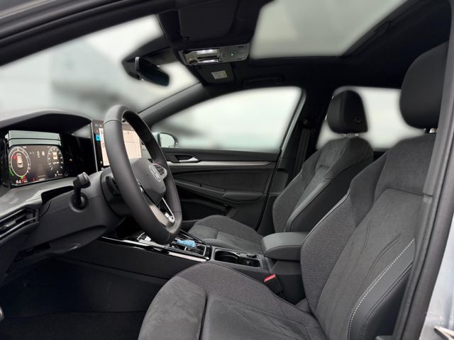 Golf 8 VIII 1.5 TSI Edition 50 El. Panodach Navi