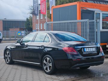 Mercedes E 200 - 9