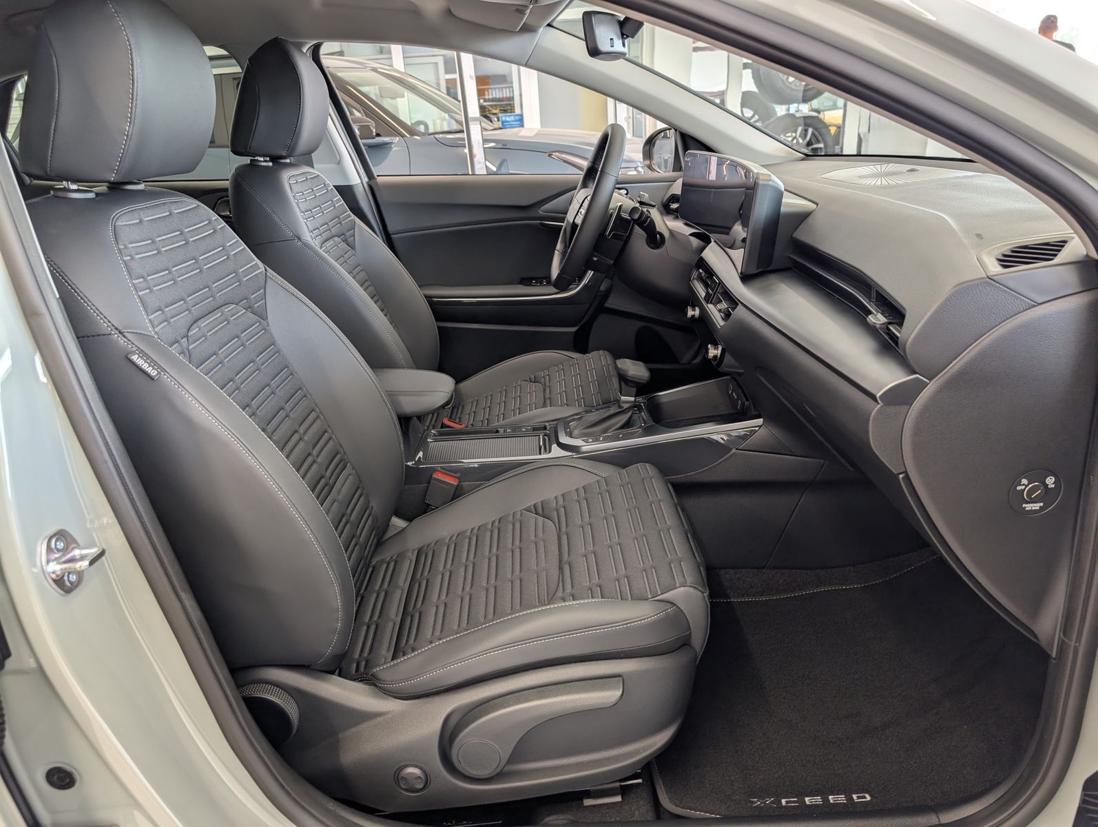 KIA XCeed 1.6 T-GDI 150 DCT Spirit JBL Sound – Bild 12