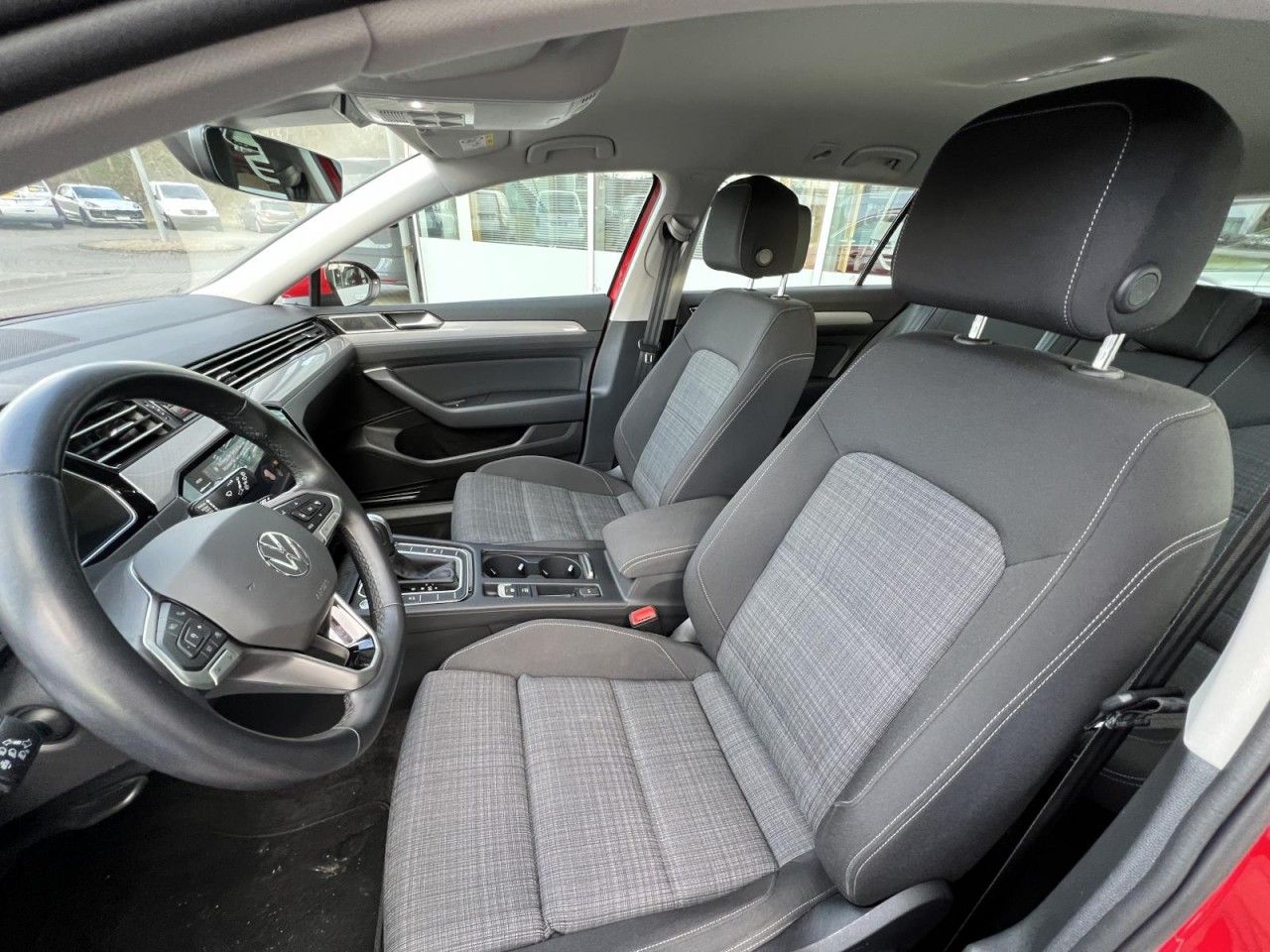 Volkswagen Passat Variant - Bild 7