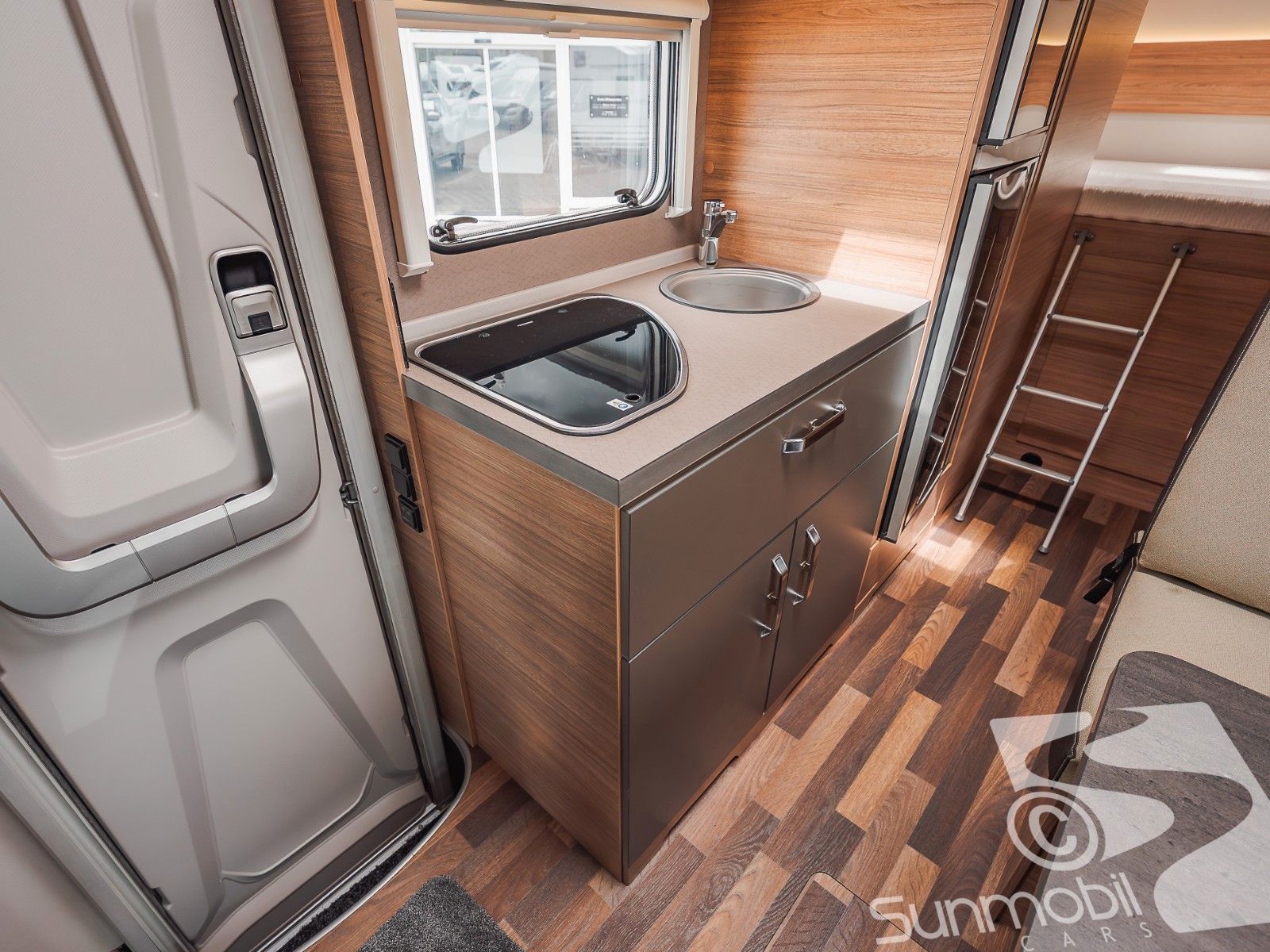 Fahrzeugabbildung Weinsberg CaraHome 650 DG Navi RFK Markise