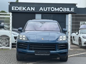 Porsche Cayenne - 1