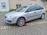 Ford Focus II Kombi 1,6 Diesel mit neuem T... - Ford Focus aus 2006 mit Diesel-Antrieb