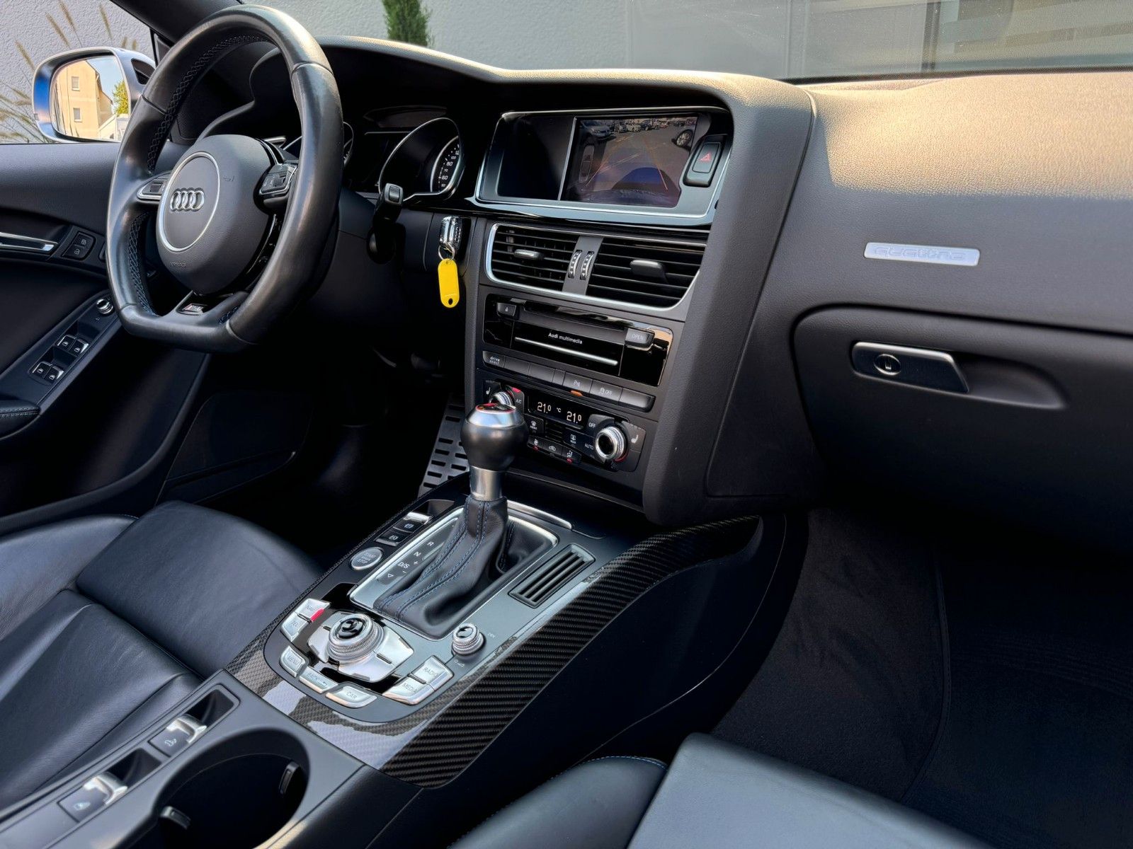 Fahrzeugabbildung Audi RS5 RS 5 Cabriolet 4.2 FSI quattro