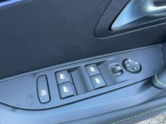 Foto Nummer 15: PEUGEOT 208