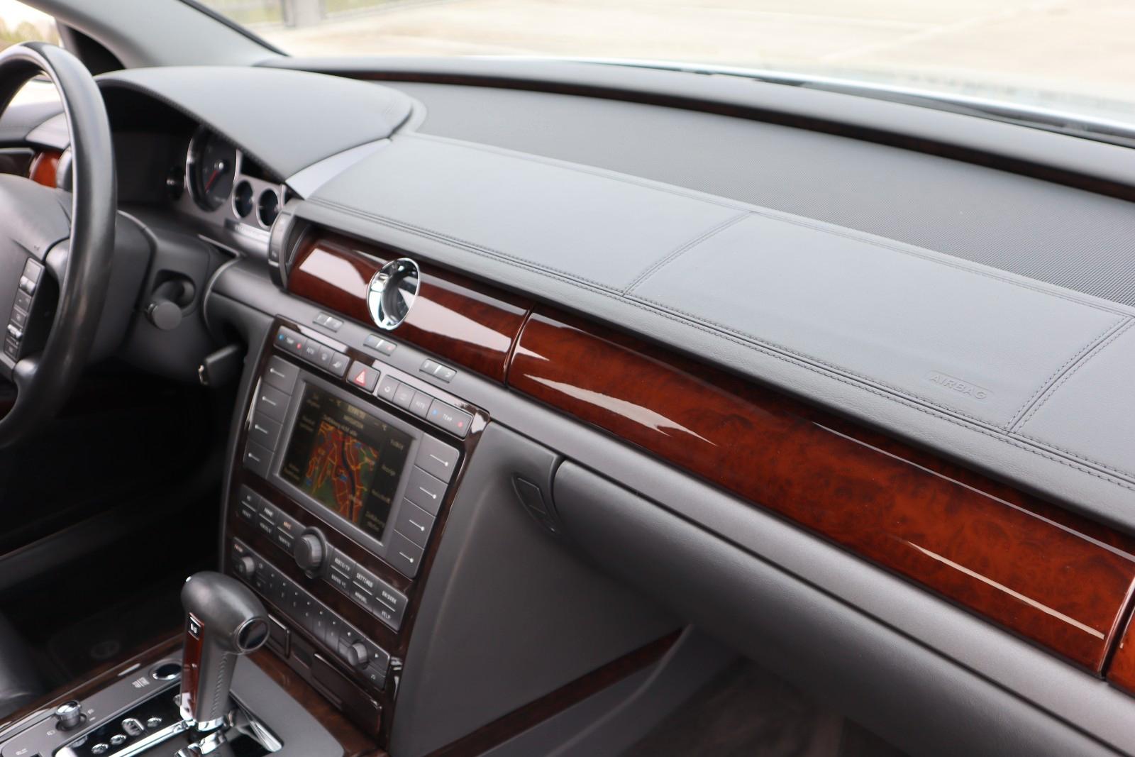 Volkswagen Phaeton 4.2 V8 4MOTION Tiptronic 5-Sitzer