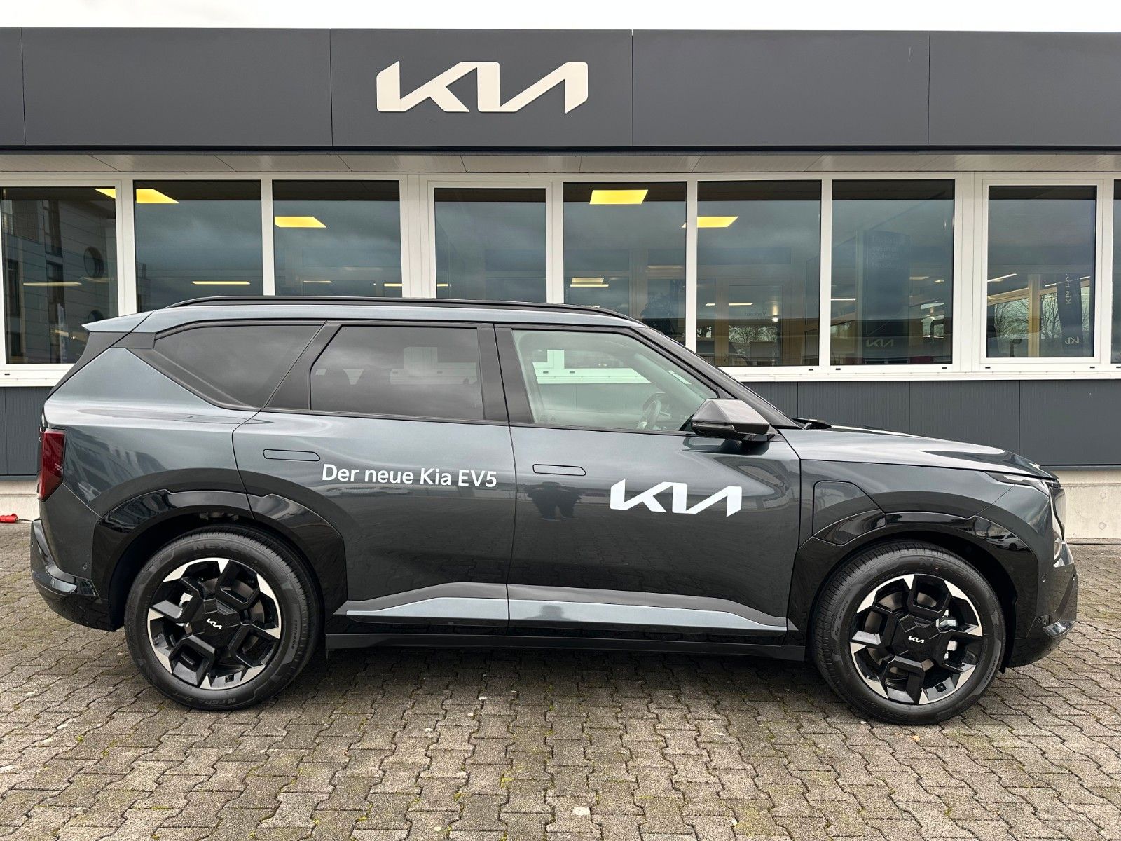 Fahrzeugabbildung Kia EV5 81,4 kWh GT-Line Launch Edition