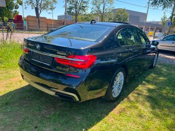 BMW 750 - 3