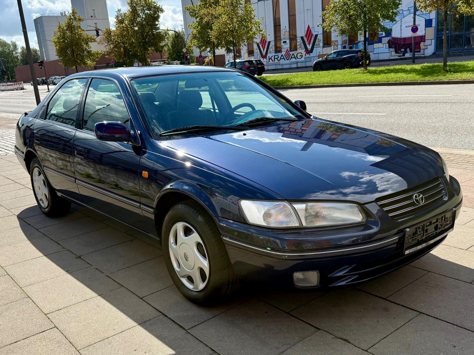 Toyota Camry 2.2 * TÜV NEU * KLIMAAUTOMATIK