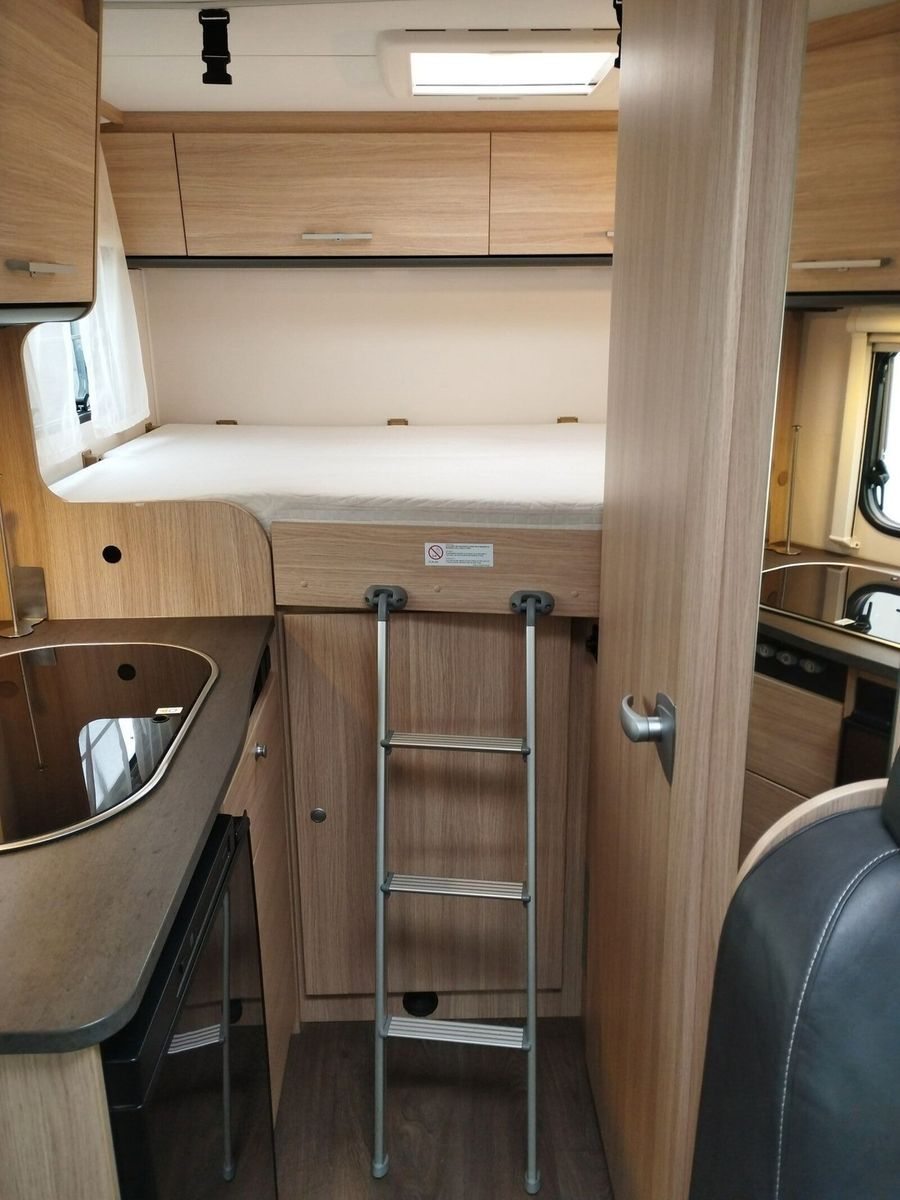 Fahrzeugabbildung Sunlight V 60 RFK,Fahrradträger