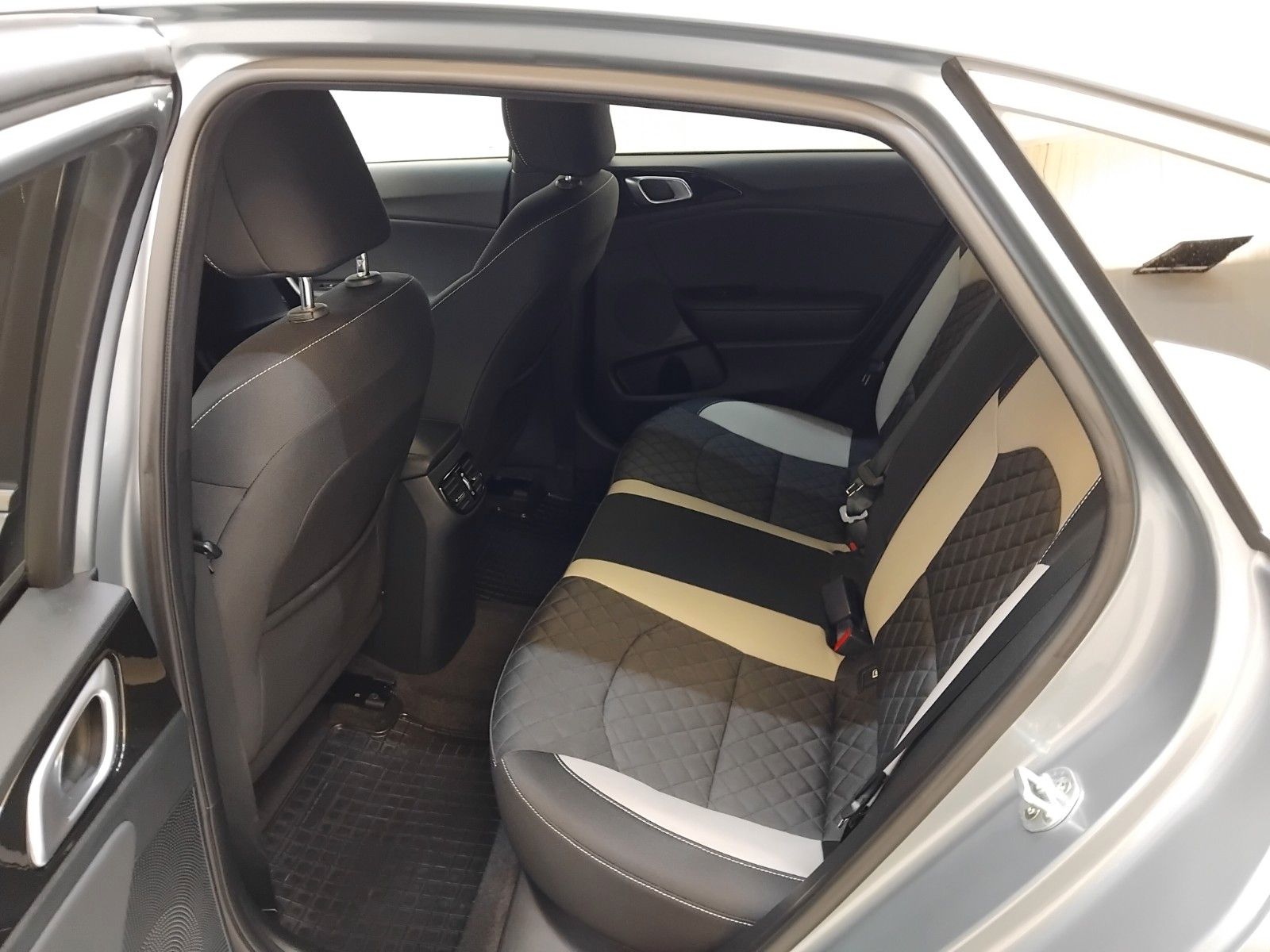 KIA pro_cee'd (11/2020, Benzin)