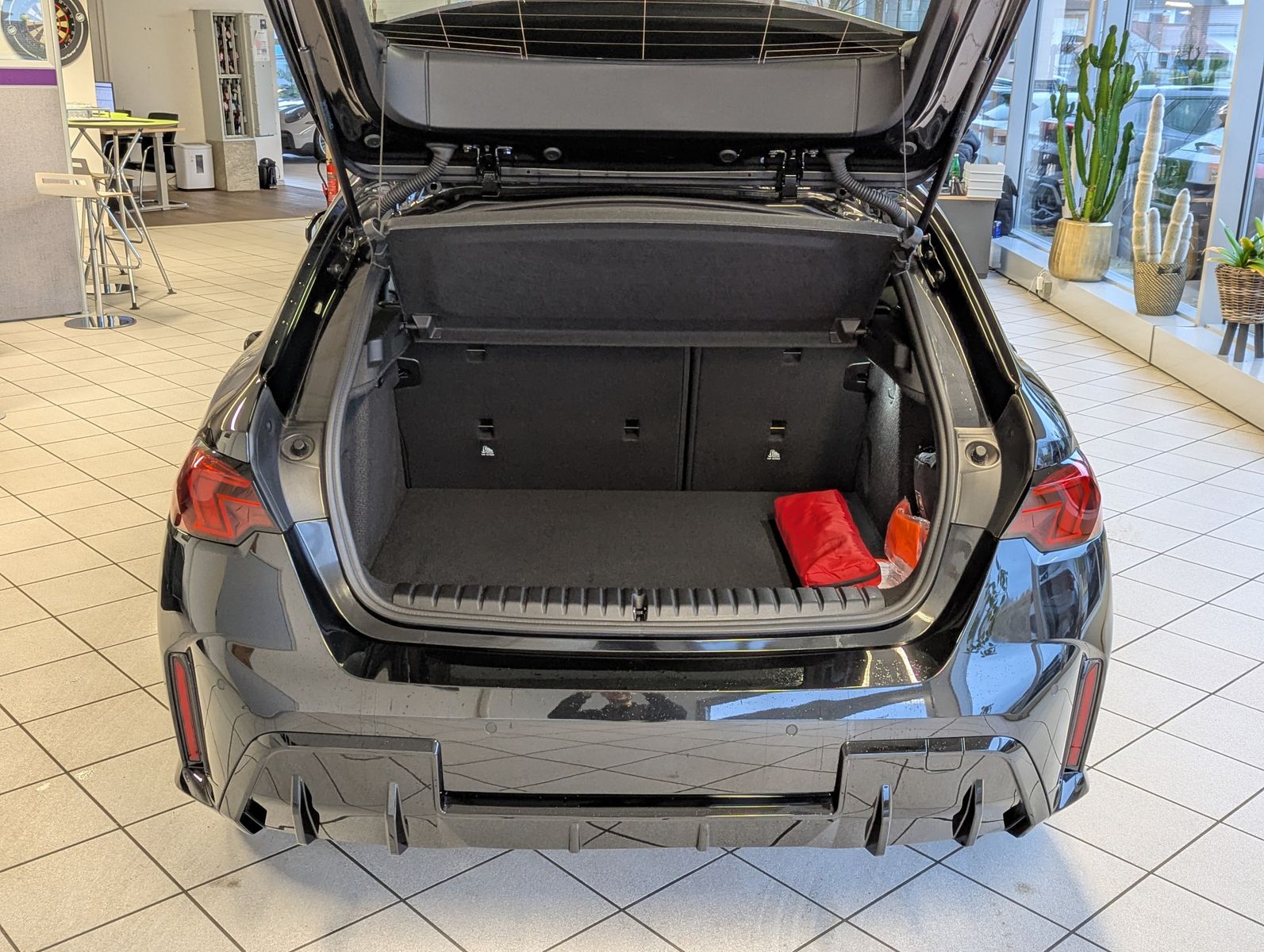 BMW 120 d M-Sport Panorama Driving Assistan-Plus AHK - Image 17