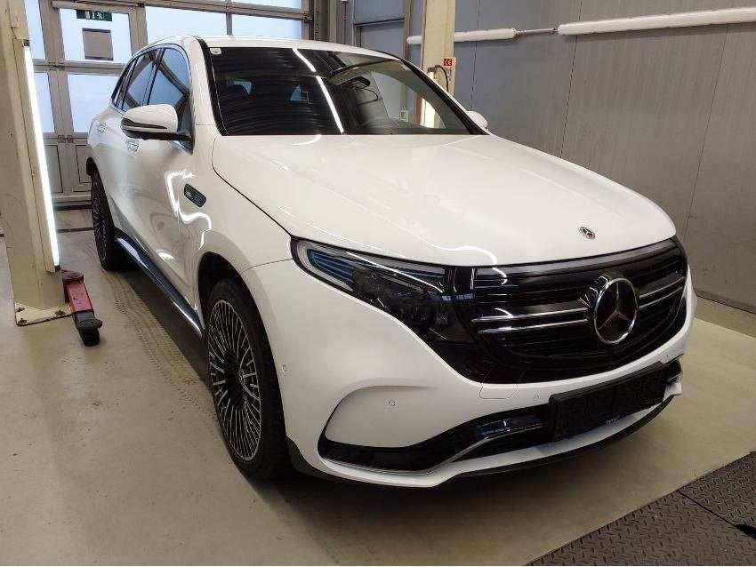 Mercedes-Benz EQC 400 4M AMG 360° Distro MULTIBEAM 21"