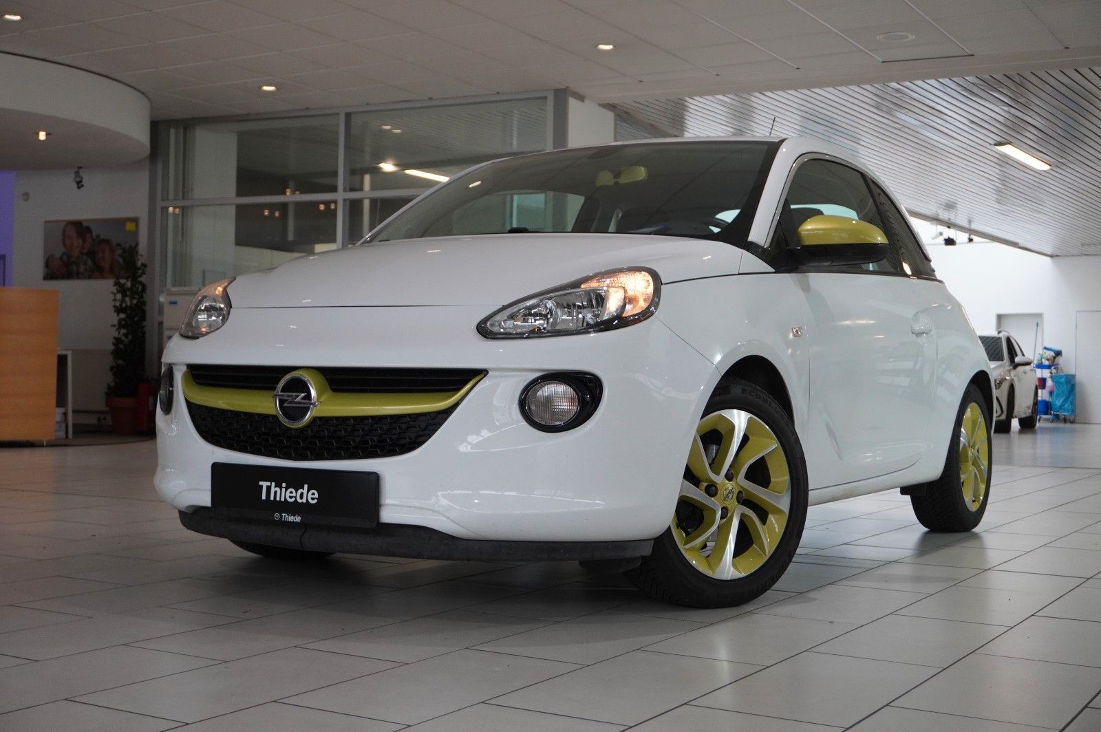 Fahrzeugabbildung Opel Adam 1.2 JAM KLIMA/SPORT/TEMP./USB/CITY/TOUCH