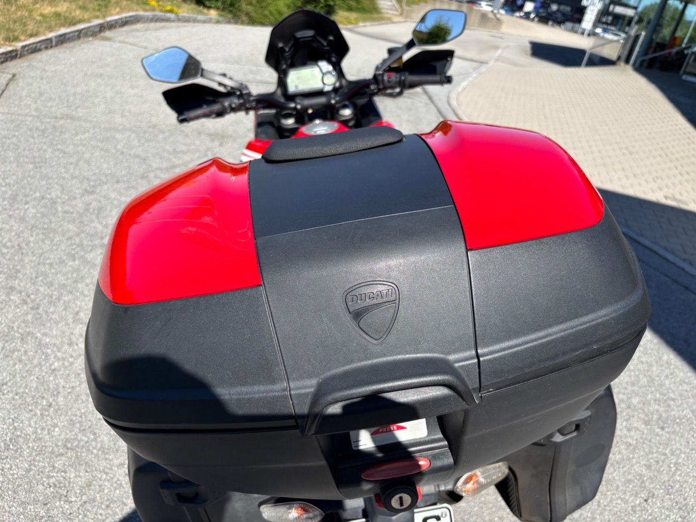 Fahrzeugabbildung Ducati Multistrada 1200 Pikes Peak