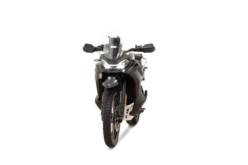 CFMOTO 800MT X