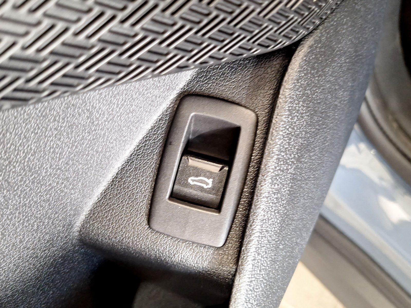 BMW X1 sDrive20d AHK Kamera LED Sitzheizung Alarm foto 19