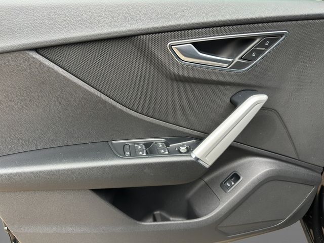 Q2 35 1.5 TFSI S line SHZ MATRIX-LED