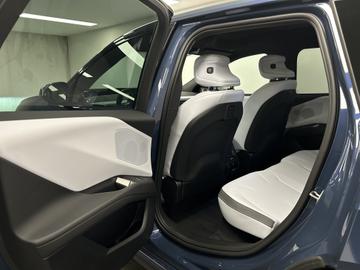 2025 BMW IX3 缩略图 13