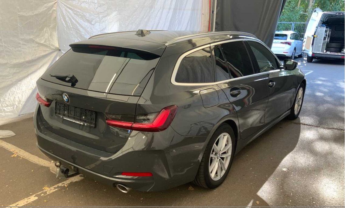 BMW 318d T AT8 LED ACC LEDER SHZ MEMO HUD HIFI 8Fa foto 4
