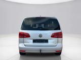 Volkswagen Touran*Automatik*1.Hand*Temp.*HU/AU Neu*Navi*PDC - VW Touran Gebrauchtwagen in Frankfurt