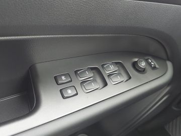 KGM Musso Grand Black 2.2 AT Navi°Leder° Sperrdiff°A