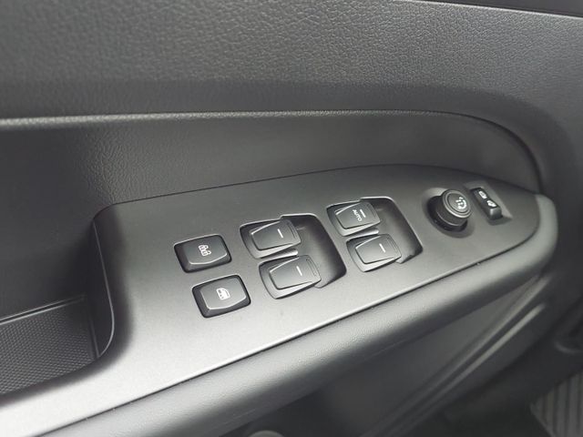 KGM Musso Grand Black 2.2 AT Navi°Leder° Sperrdiff°A