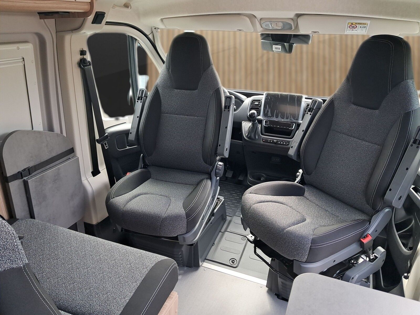 Fahrzeugabbildung Pössl Summit 600 L Citroen Lithium, Solar