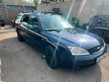 Ford Mondeo Ghia Kombi - Ford Mondeo aus 2002: Ghia