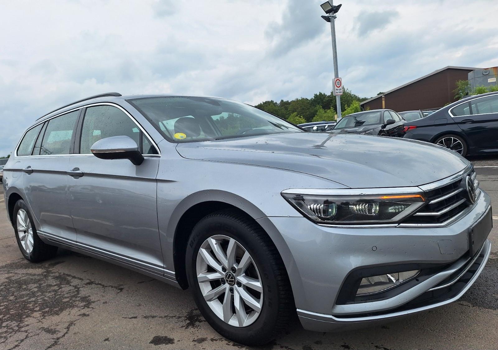 Volkswagen Passat Style 2.0 TDI*Navi*LED*CAM-PDC*ACC