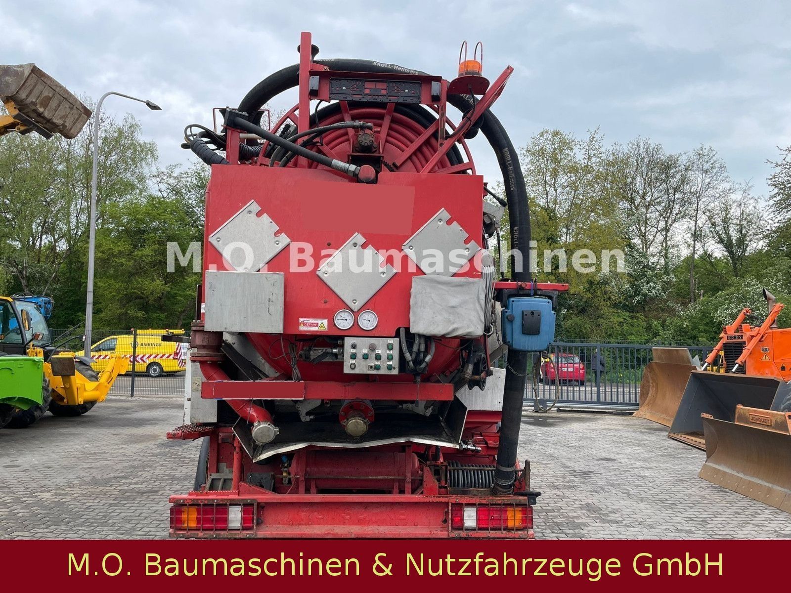 Fahrzeugabbildung Mercedes-Benz Actros 2640 / 6-Zyl. / 3-Achser  / Saugwagen