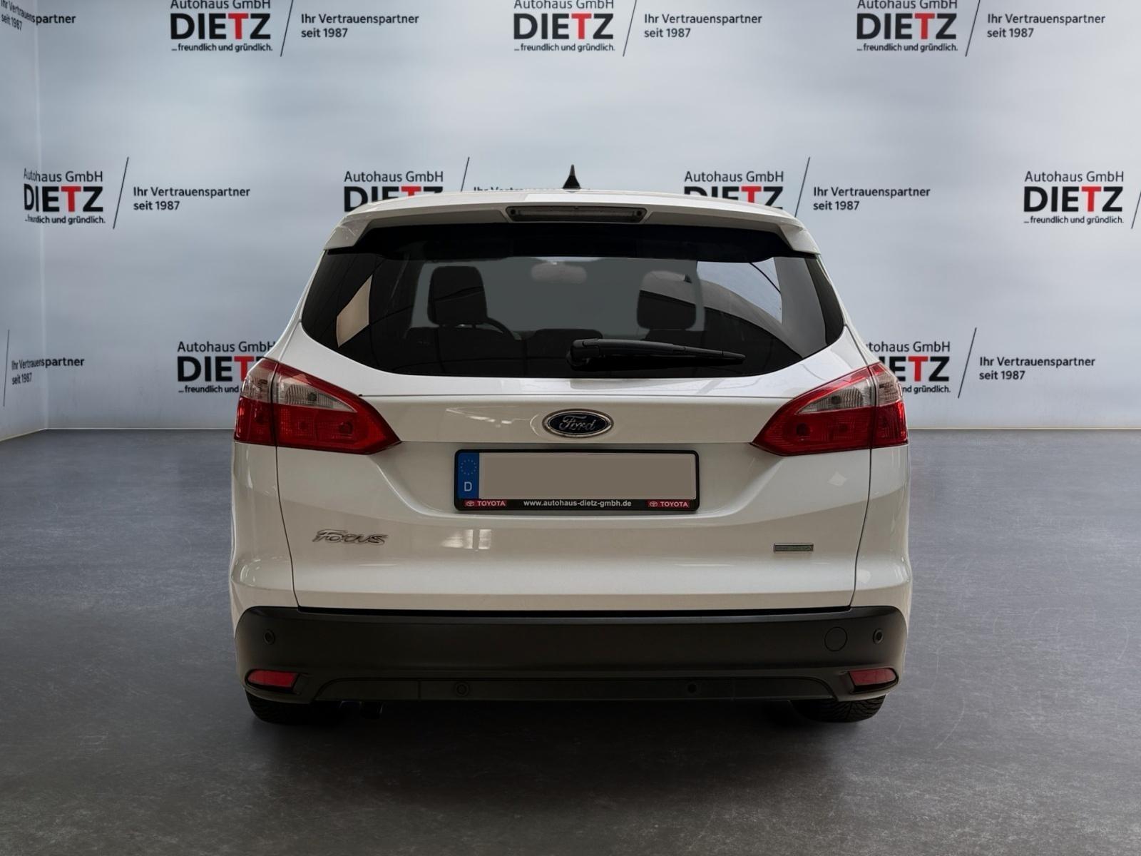 Ford Focus 2014 — photo 5