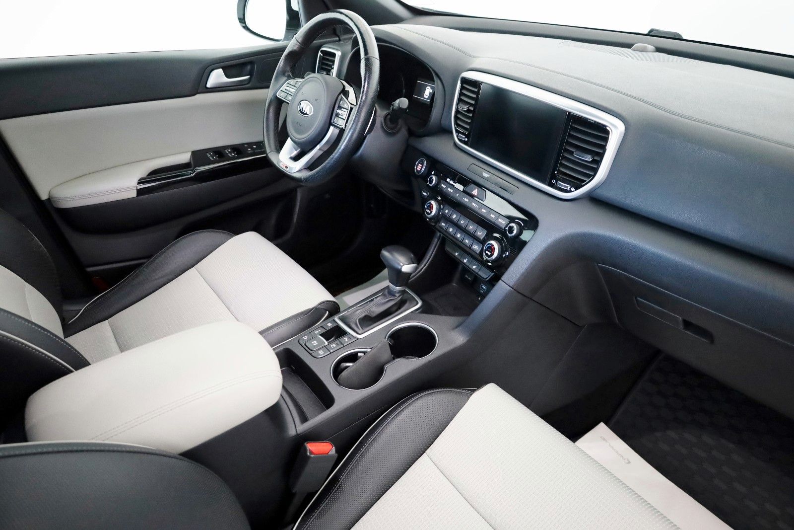 Fahrzeugabbildung Kia Sportage GT-Line 4WD,Leder,Pano,Navi,360°Kam,AHK