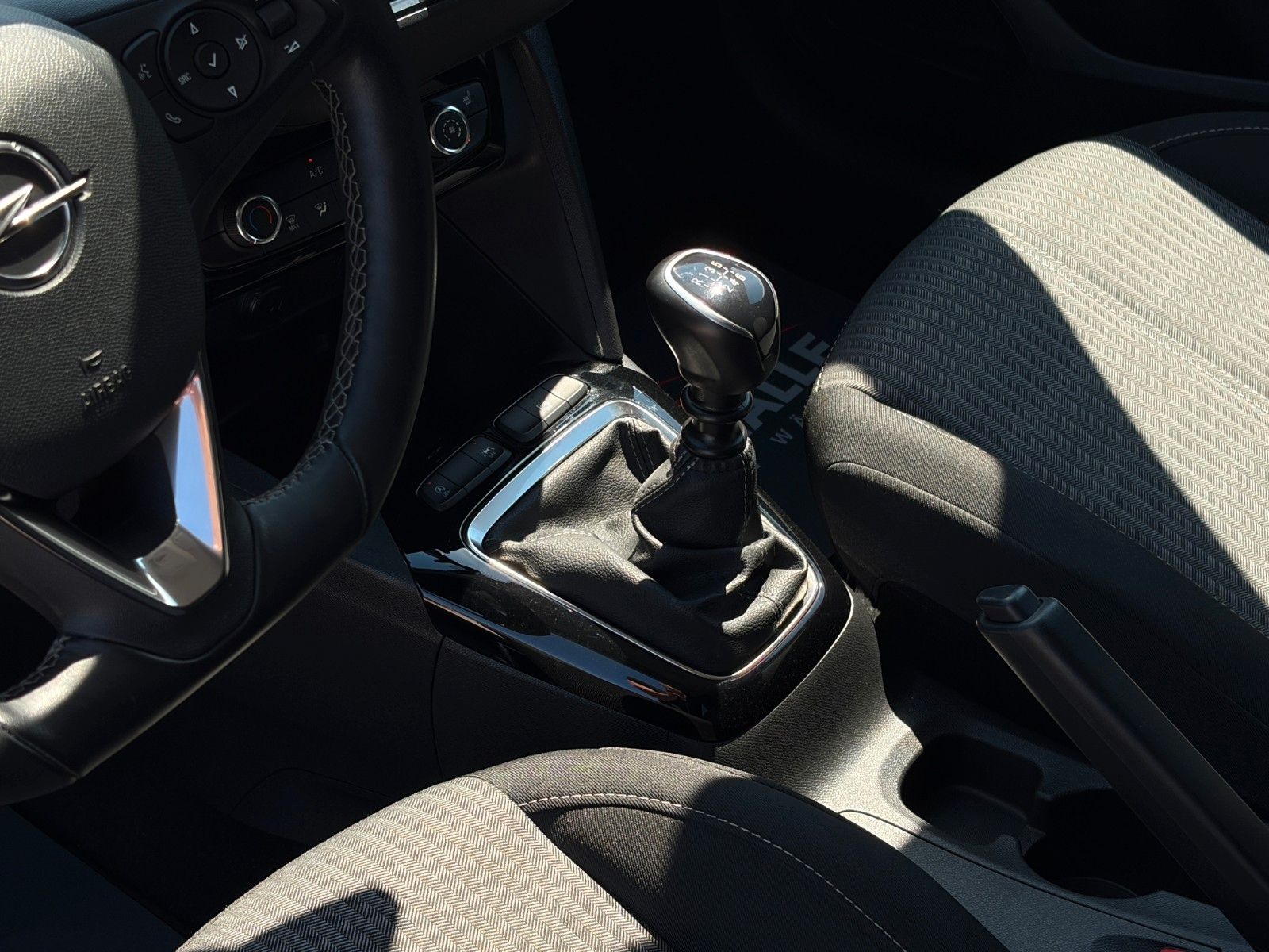 Fahrzeugabbildung Opel Corsa F 1.2 DIT S&S Edition CarPlay Temp. CAM