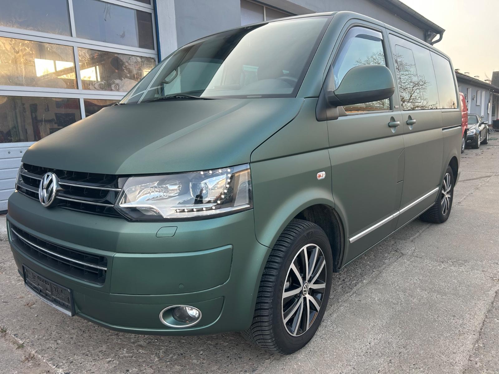 Volkswagen T5 Multivan TDi*Leder*Tisch*LED*7-Sitze