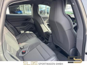 2020 Porsche TAYCAN 缩略图 18