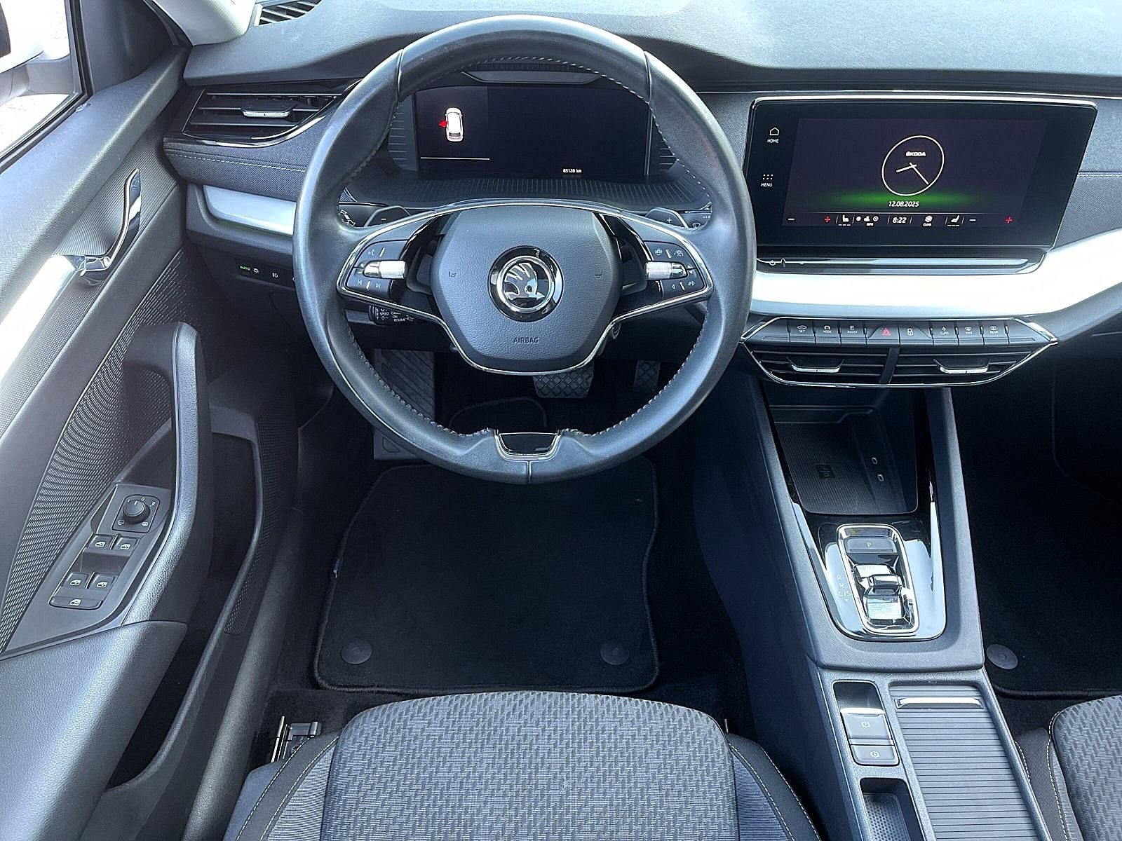 Skoda Octavia Combi 2,0 TDI DSG Style LED HUD PANO NAV foto 15