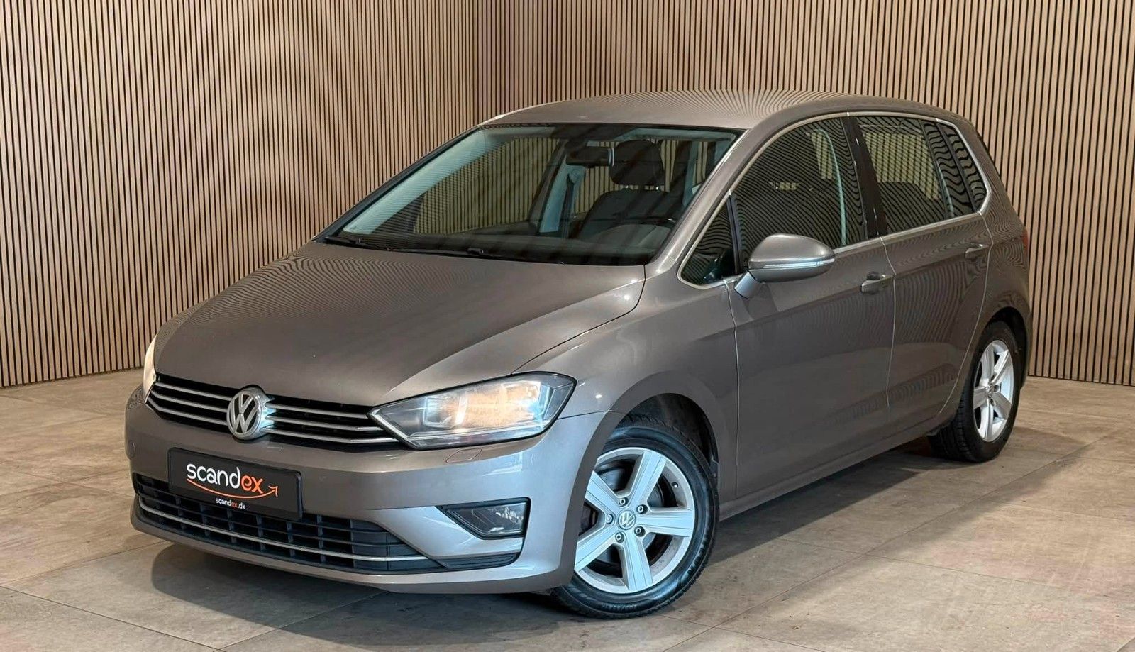 Volkswagen Golf Sportsvan - 1