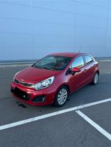 Kia TÜV neu/Sitz- & Lenkradheiz./Einparkhilfe/Nichtr - Kia Rio in Mannheim
