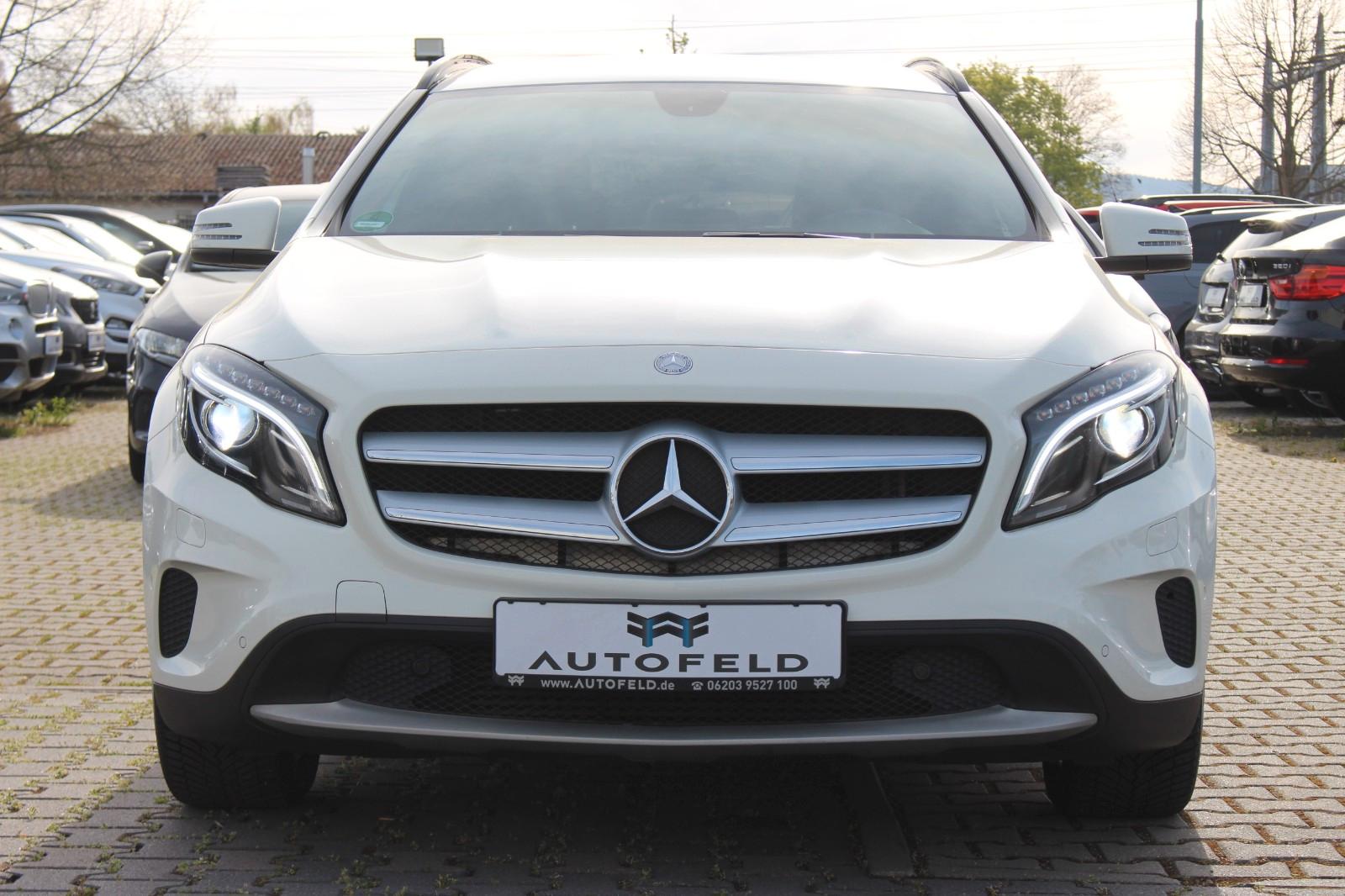 Mercedes-Benz GLA 220 CDI Style/VOLL SHEFT/BI XENON/TEILLEDER/