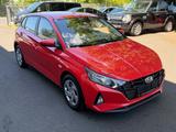 Hyundai i20 Pure 1.HAND~KLIMA~SPUR~EU6 - Hyundai i20 mit Benzin-Antrieb: Pure