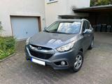 Hyundai ix35 2.0 Style 4WD, 2. Hand, Klima, AHK, PDC - Hyundai ix35 in Düsseldorf